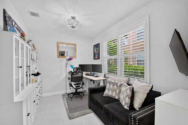 Building Photo - 8890 Cobblestone Point Cir