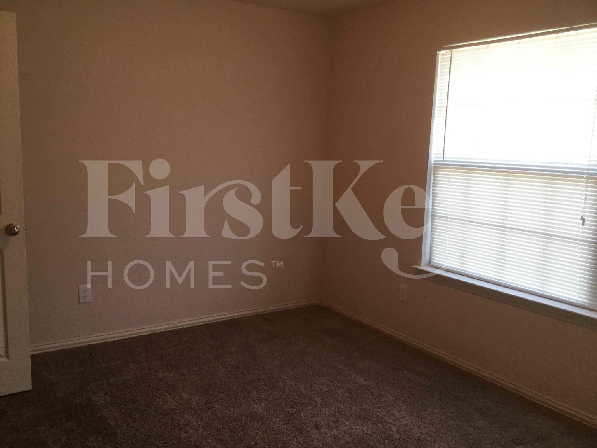 Building Photo - 611 Hilton Dr