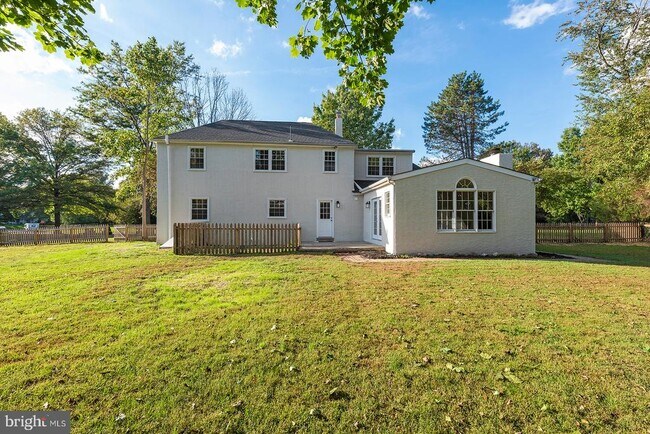 Building Photo - 450 Ridge Run