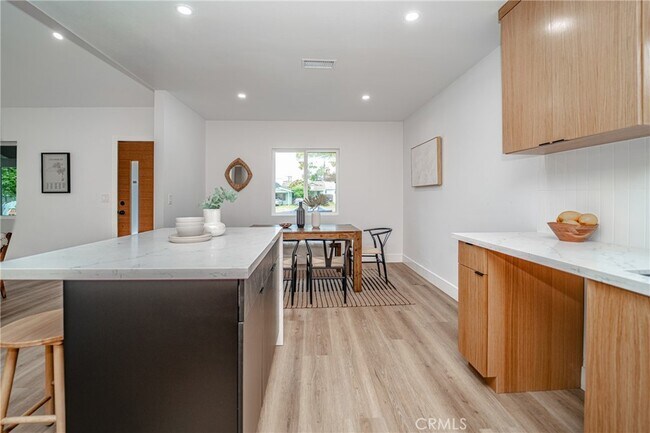 Building Photo - 6520 6th Ave