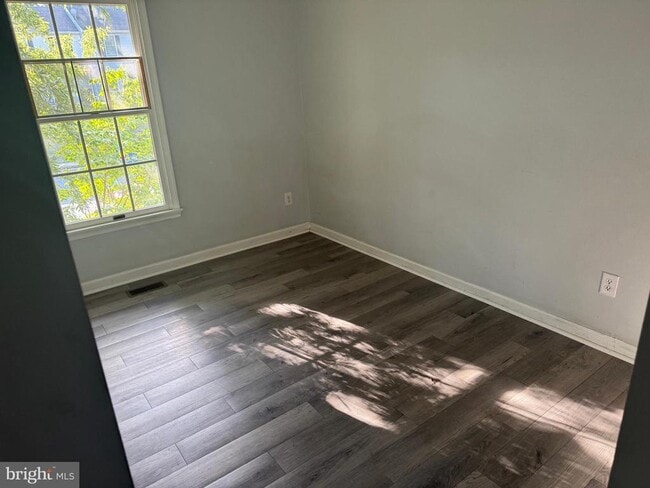 Building Photo - 100 Cypress Dr