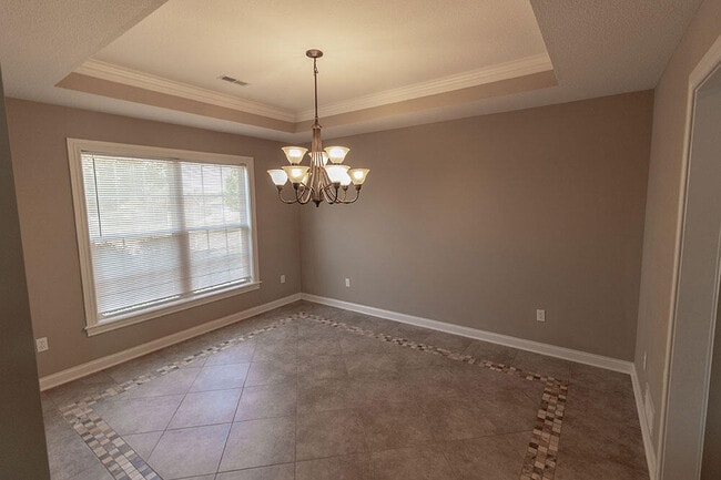 Building Photo - 2303 Roslyn Ct