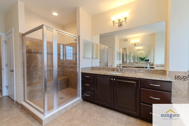 Building Photo - 11227 Terrace Ln