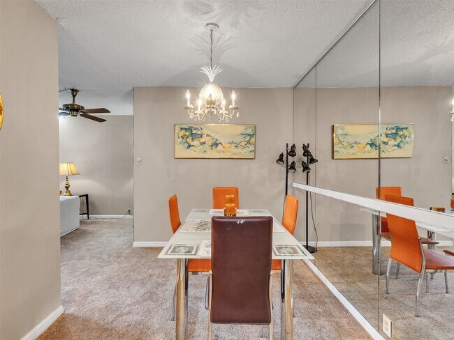 Building Photo - 2601 Bellefontaine St