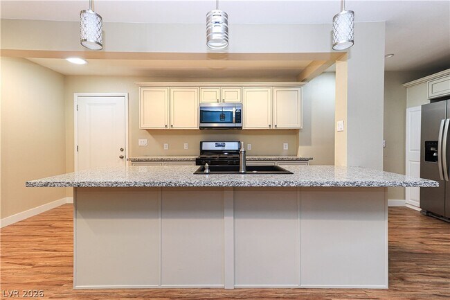 Building Photo - 2100 Santa Ynez Dr