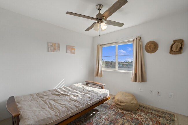 Building Photo - 51 Kihalani St