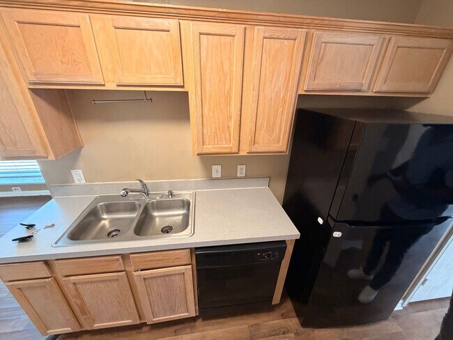Building Photo - 10504 Aransas Dr