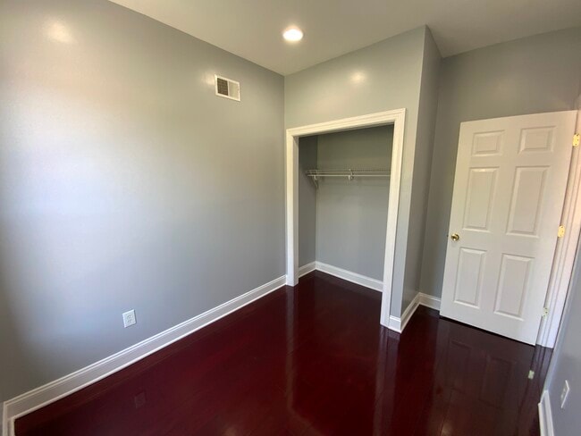 Building Photo - 2207 N 18th St