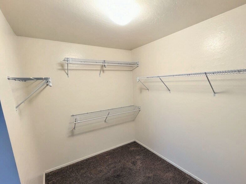 Building Photo - 33966 N Mercedes Dr