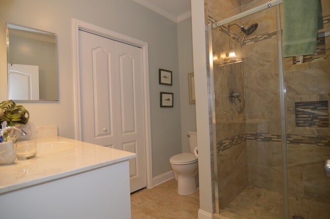 Building Photo - 108 Pelican Dr