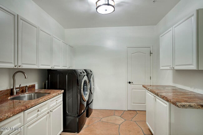 Building Photo - 7747 E Monica Dr