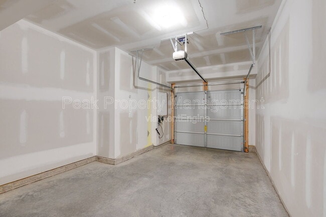 Building Photo - 8010 Wistar Glen Dr