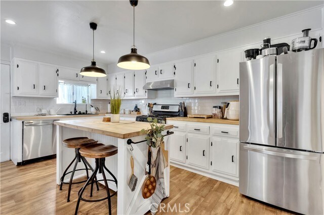 Building Photo - 6514 Coldwater Canyon Ave