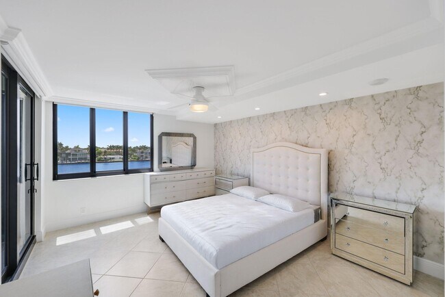 Building Photo - 3420 S Ocean Blvd