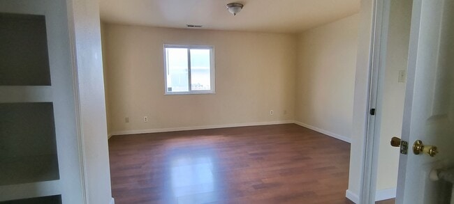 Building Photo - 1645 N Cedar Blvd
