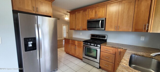 Building Photo - 731 John Carroll Ln