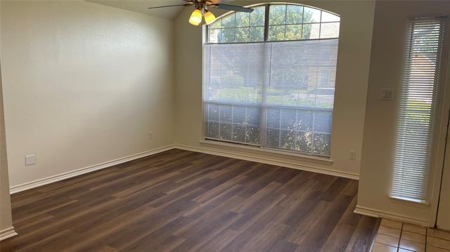 Building Photo - 320 Pebblebrook Ln