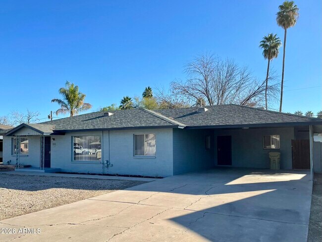 Building Photo - 7519 N 59th Ln