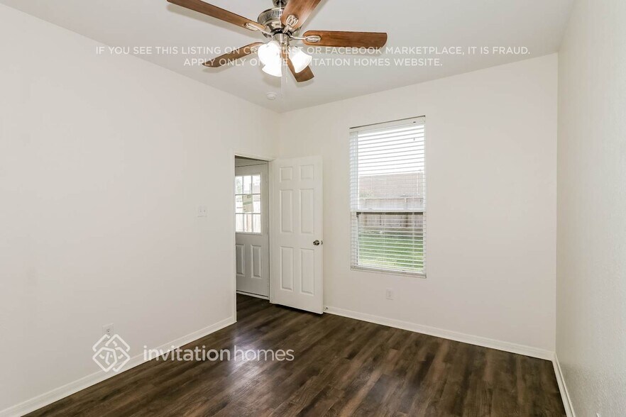 Building Photo - 19115 Badger Ct