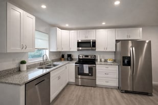 Building Photo - 1464 41st Ave