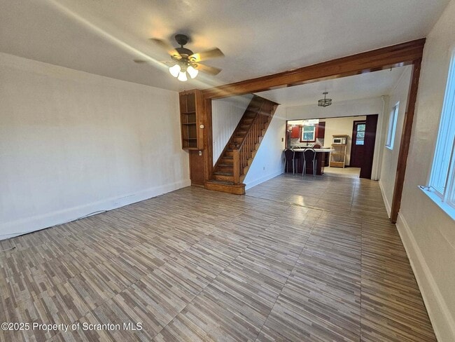 Building Photo - 423 E Lackawanna Ave