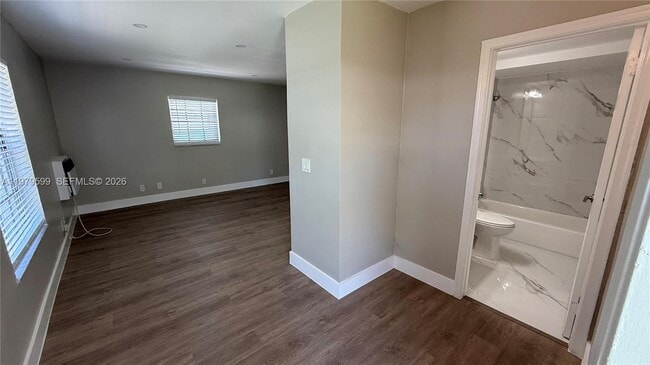 Building Photo - 220 NW 12th St