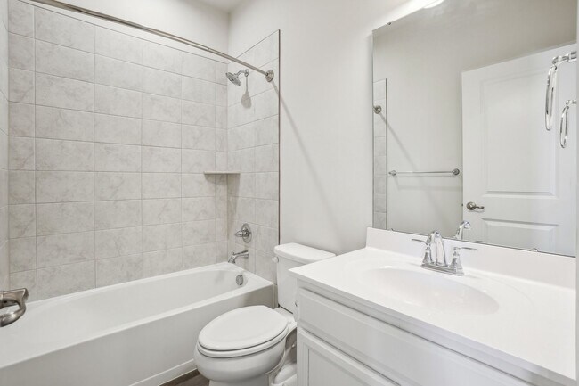 Building Photo - Lukas Park, Over 2000 Square Feet, Nearly New Build... Everything you want all in one! Come see f...