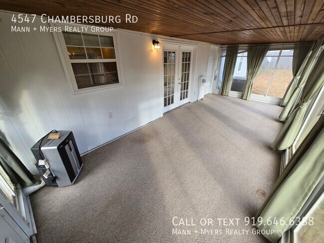Building Photo - 4547 Chambersburg Rd