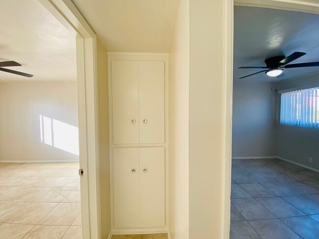 Building Photo - Corner Single Level 2 Bedroom Newly Renova...
