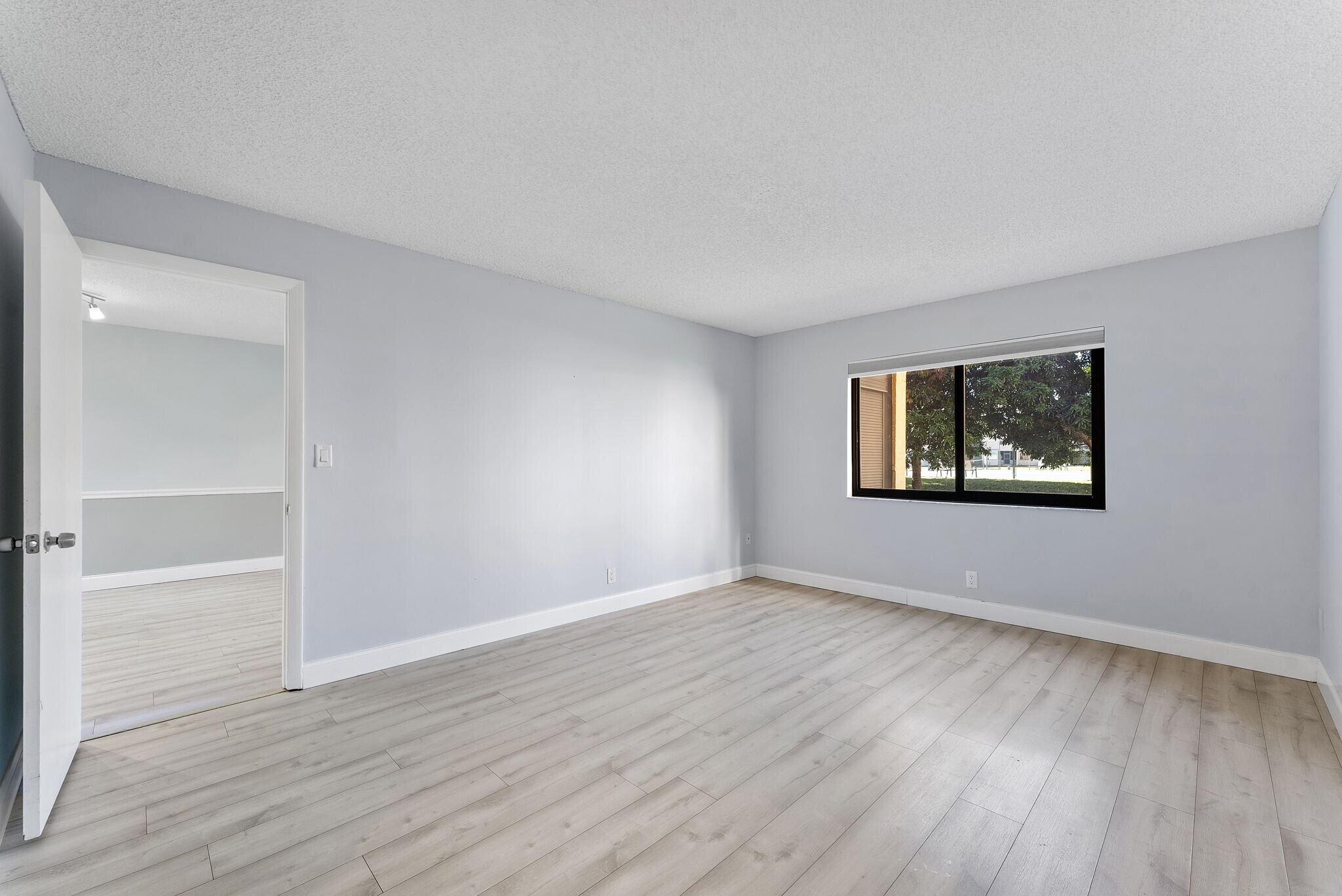 Building Photo - 9370 SW 8th St