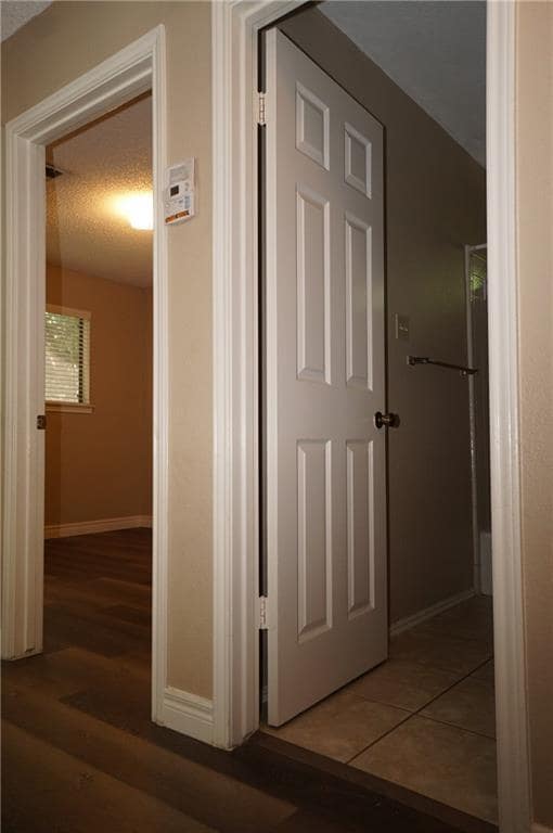 Building Photo - 6525 Hart Ln