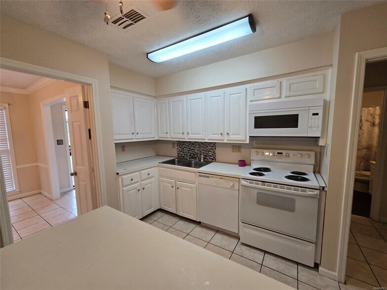 Building Photo - 1845 Young Farm Rd