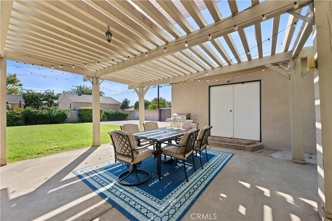 Building Photo - 855 N 3rd Ave