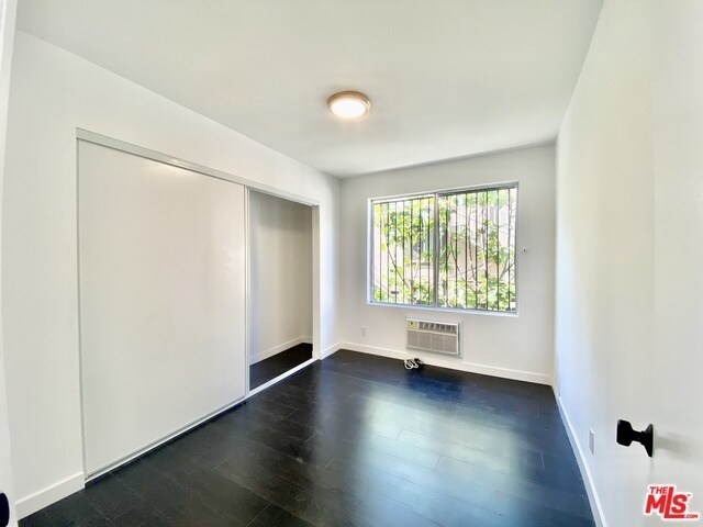 Building Photo - 2065 Rodney Dr