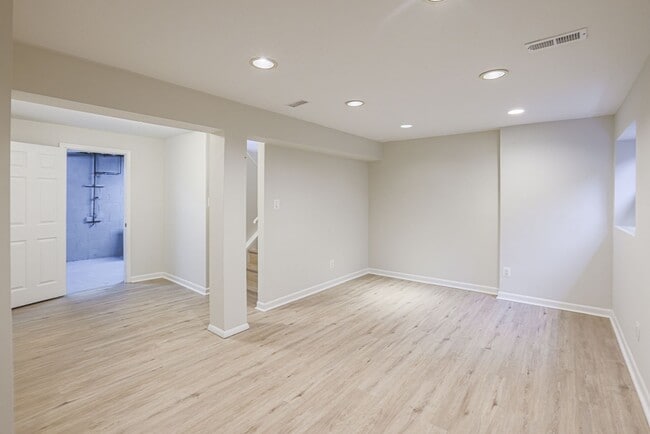 Building Photo - 426 Mystic View Turn
