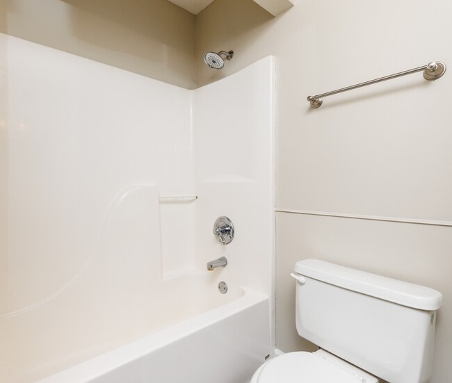 Building Photo - 220 Saddle Rock Ct