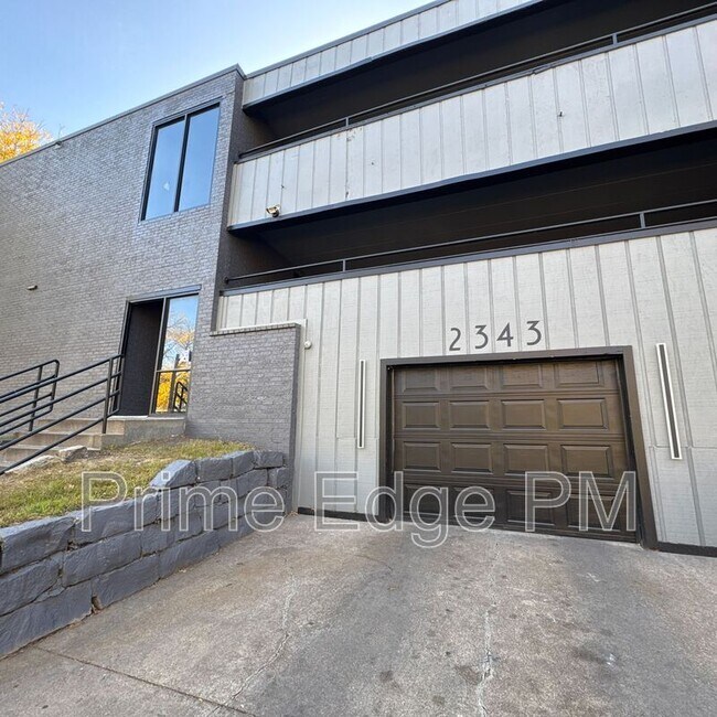 Building Photo - 2343 B St