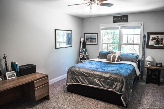 Building Photo - 919 Carolina Ave