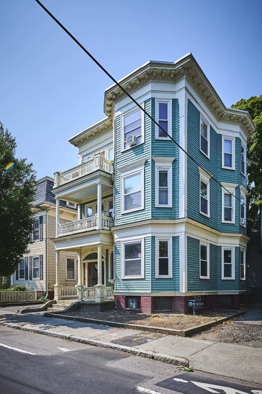 Building Photo - 27 Ellery St