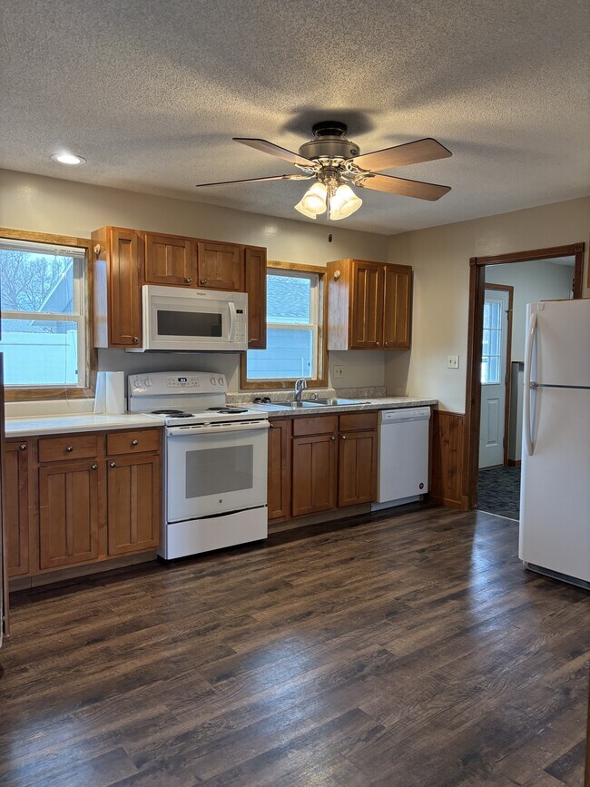 Building Photo - 1001 M St