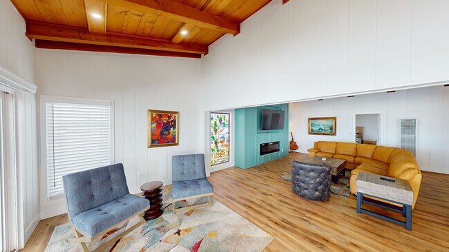 Building Photo - Oceanfront | 2nd Floor Condo