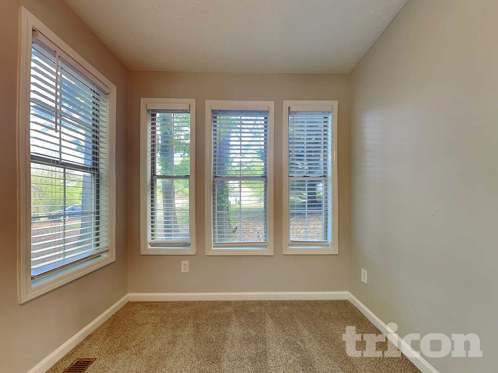 Building Photo - 1110 Karastan Ct SW