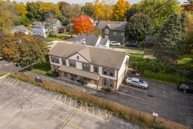 Primary Photo - 131 Newberry Ave