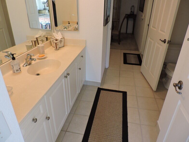 Building Photo - 2810 Grande Pky