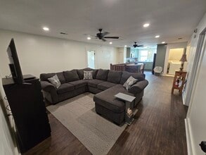 Building Photo - Highland Oasis Gardens