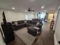 Building Photo - Highland Oasis Gardens