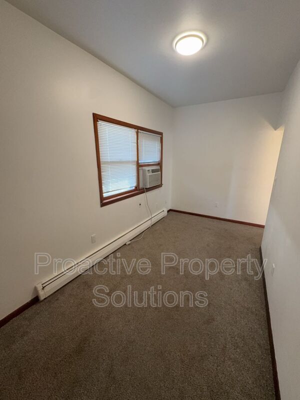 Building Photo - 1413 Prospect Ave