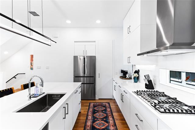 Building Photo - 1906 Annex Ave