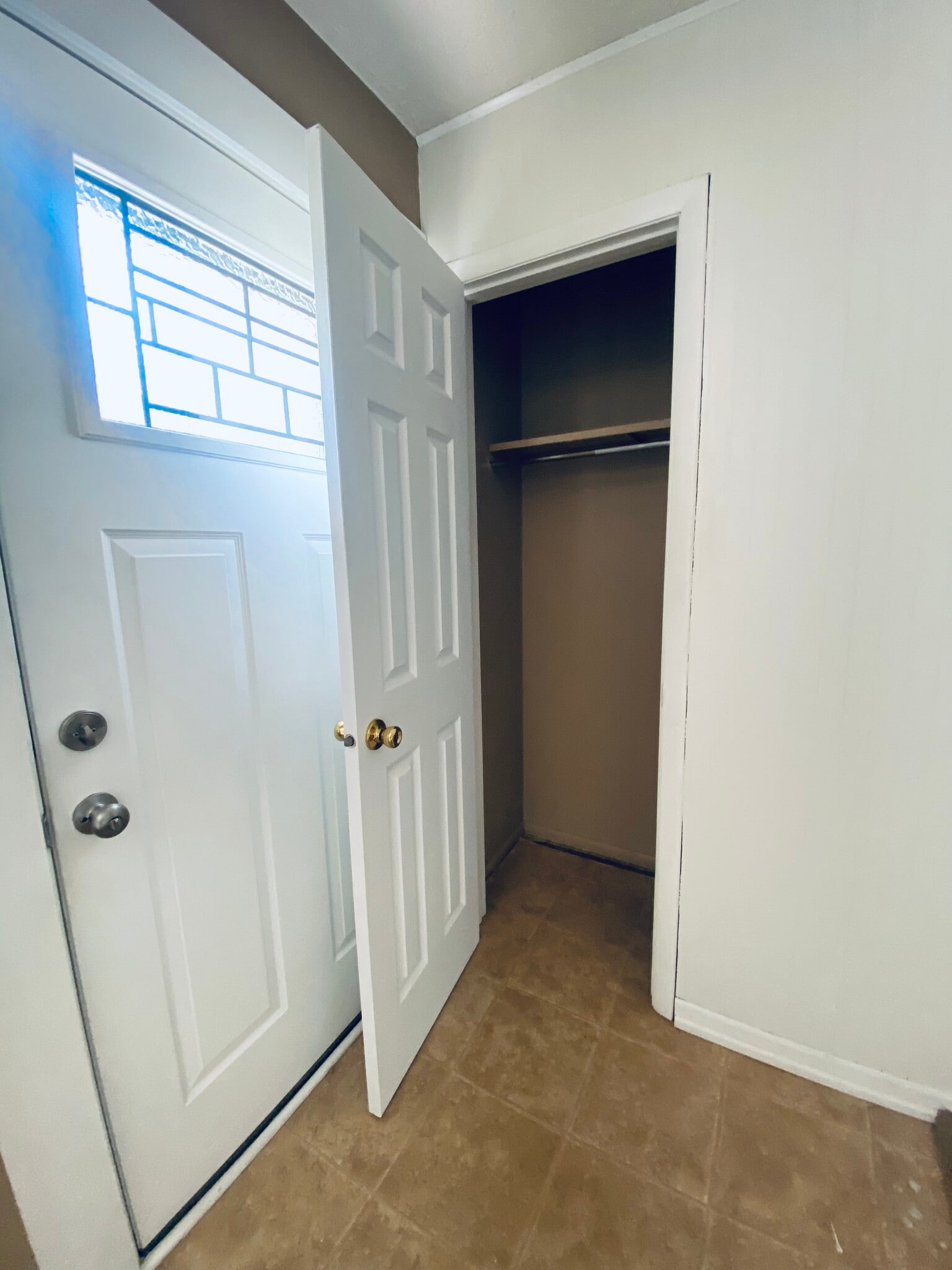 Front Door and Closet - 1411 Melbourne Dr