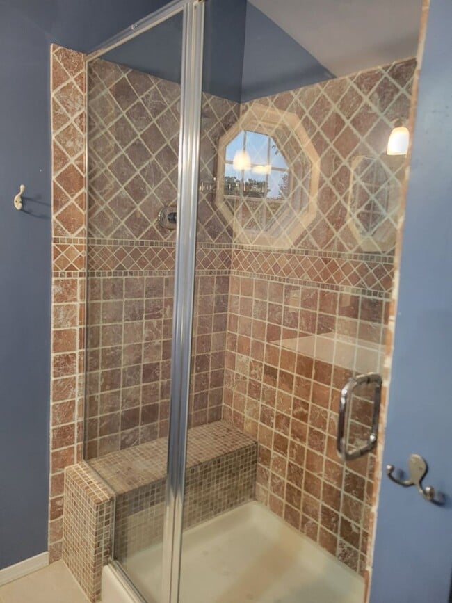 Building Photo - 4 bedroom 2.5 baths in Kempsville